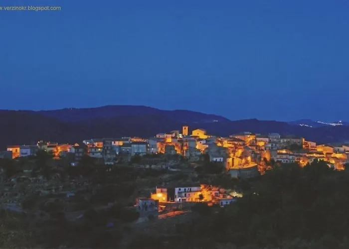 Residenza Marconi - Appartamento Nel Centro Di Verzino photo