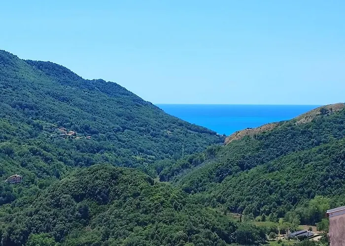 Lumira Vista Panorama Daire Sangineto fotoğrafı
