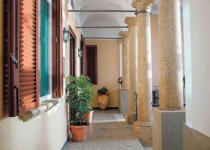 foto di Hotel Le Corti - Dimora Storica Cinquefrondi