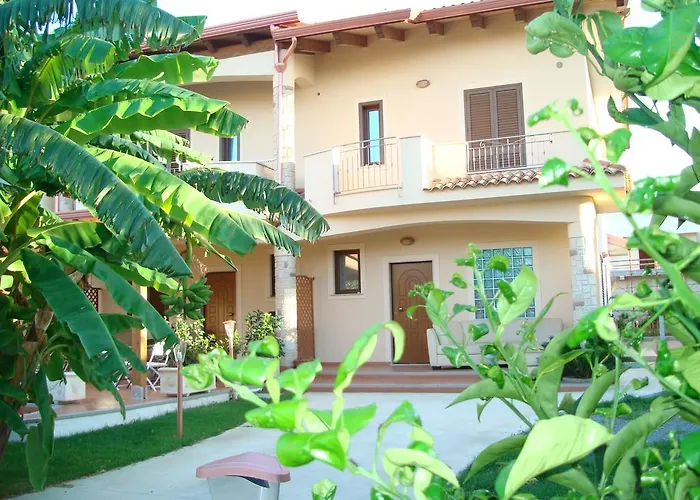 Guest House Mare E Luna Fiumefreddo Bruzio photo