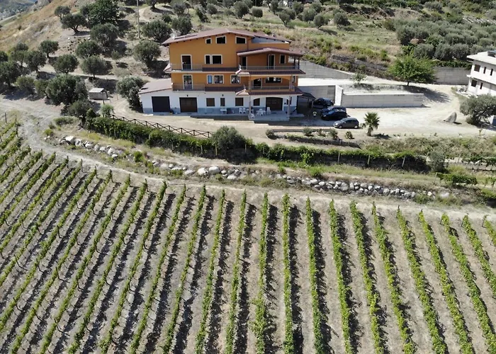 Masseria Petrella Bed & Breakfast Satriano photo